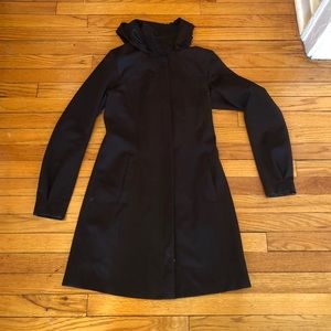 Size 4 Black Apres Sports Jacket Lululemon